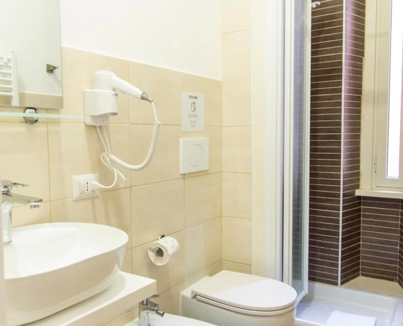 Susy'S Guest House - Room Spagna Rome